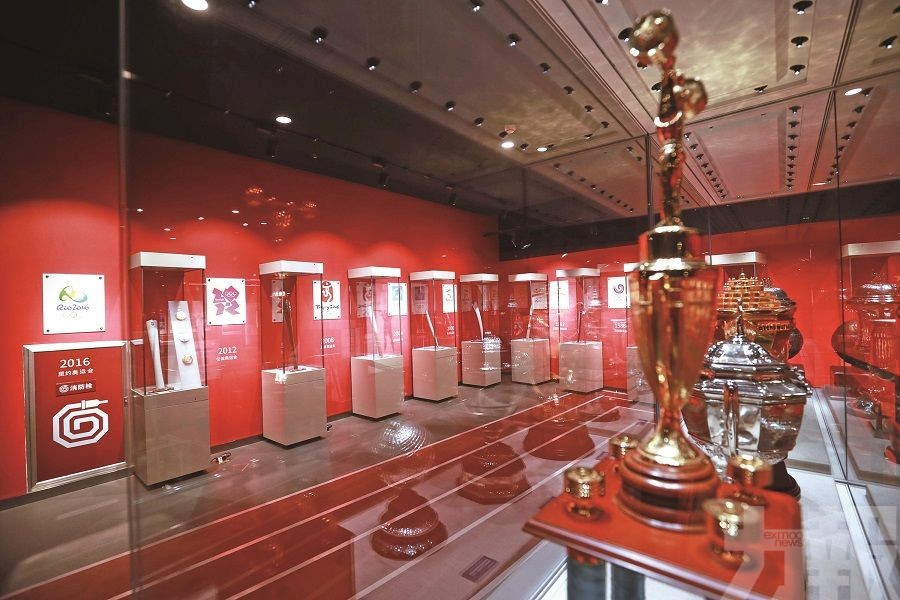 體育事業發展成就展今塔石揭幕